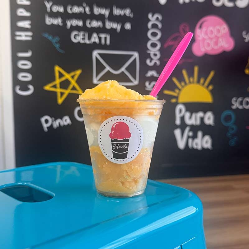 Mangos and cream